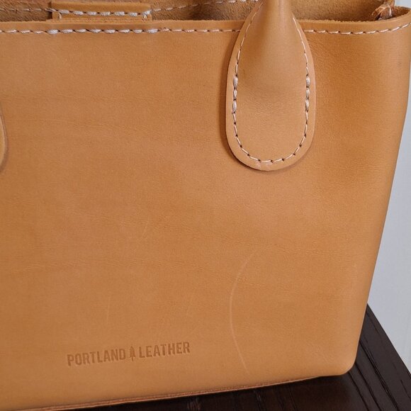 Portland Leather Goods Folklore Small Raindrop Snap in Sunflower - Picture 3 of 8